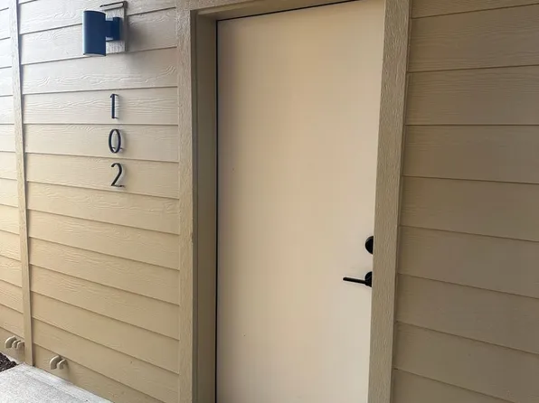 Waller Apartments