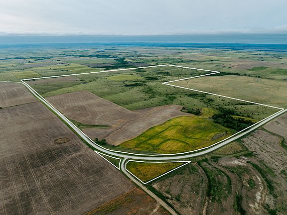 2nd image of 30 West Dr