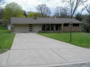 2627 Wyncote Rd, Bethel Park, PA 15102