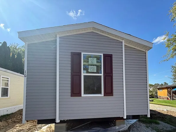 7407 Horseshoe #16, Brighton, MI 48114