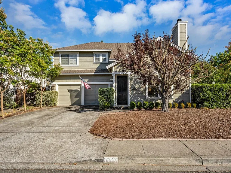 921 Chiles Ave — Photo 1