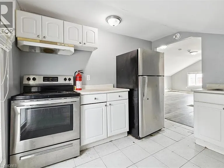 73 Vine St S #2 — Photo 14