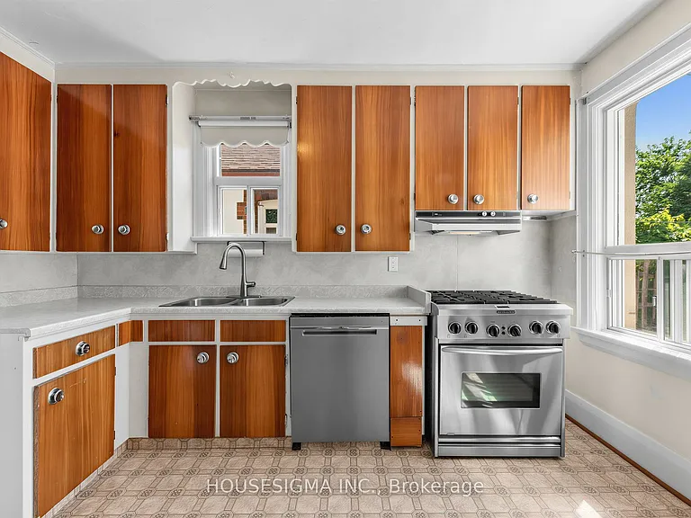 491 Hopewell Ave — Photo 15