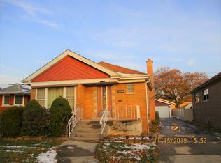 9407 S Hamlin Ave, Evergreen Park, IL 60805