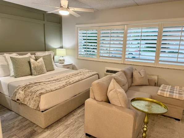 221 13th Ave N APT 102, Jacksonville Beach, FL 32250