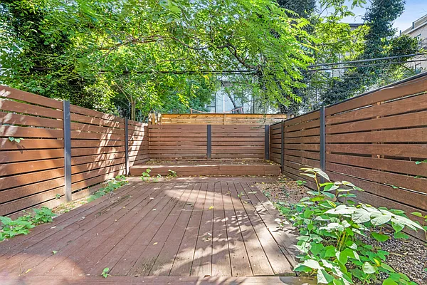 Rented by Freestone Property Group | media 29