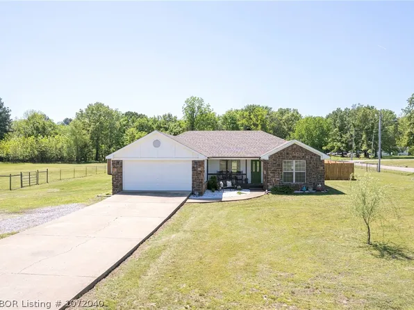 4823 Country Aire Est, Hackett, AR 72937