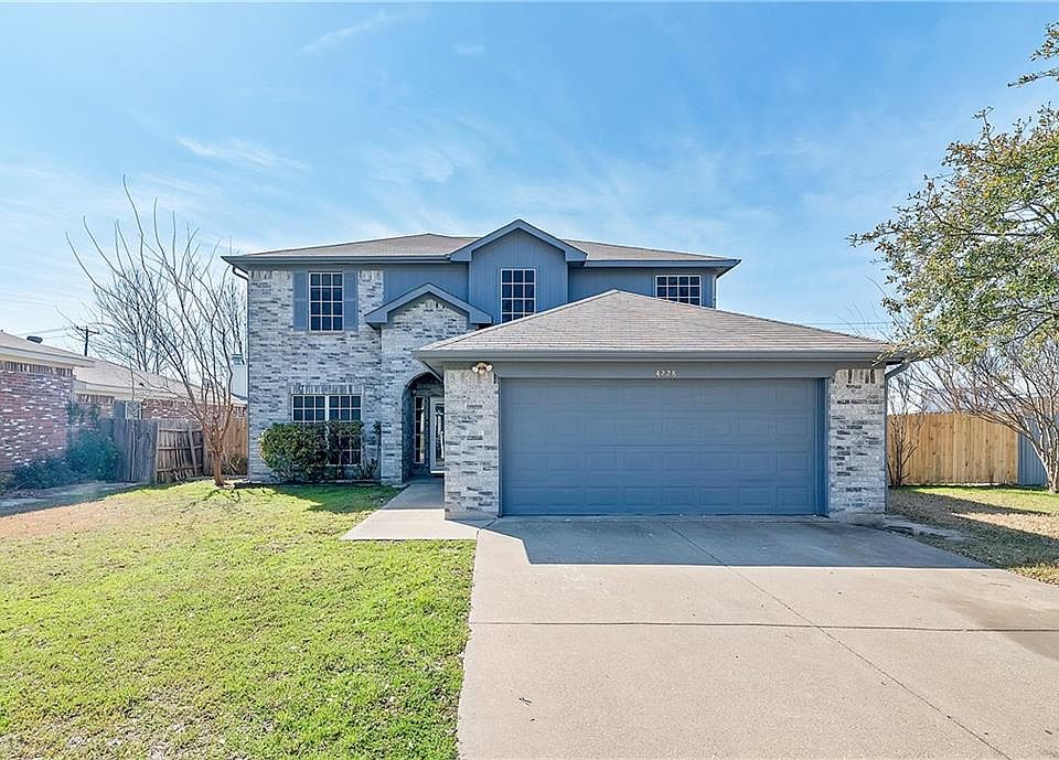 1st image of 4228 Iris Ave