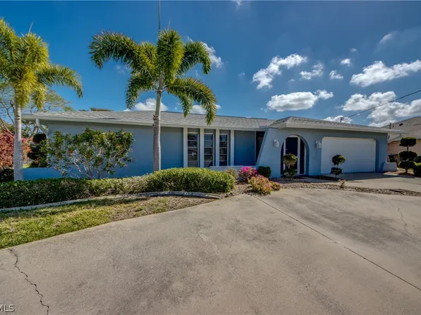 3945 SE 9th Ct, Cape Coral, FL 33904