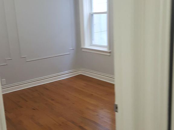 4th image of 111 61st St APT 3