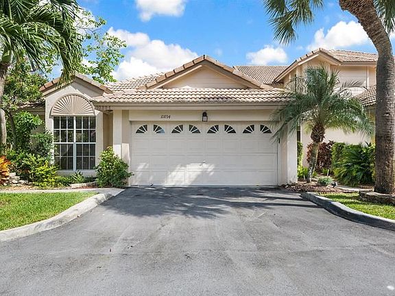 2nd image of 10894 Cypress Glen Dr