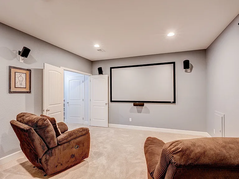 10732 Hillsboro Cir — Photo 57