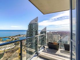 2220 Lake Shore Blvd W