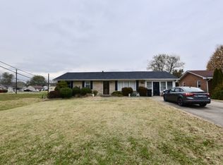 1381 W Vine St, Radcliff, KY 40160
