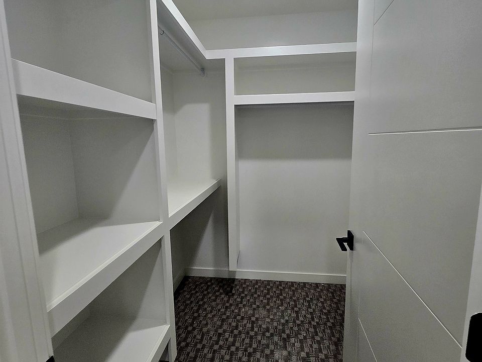 2nd image of 130 Hawks Ridge Blvd NW