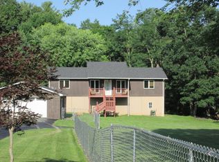 690 Edwards Rd, True, WV 25951