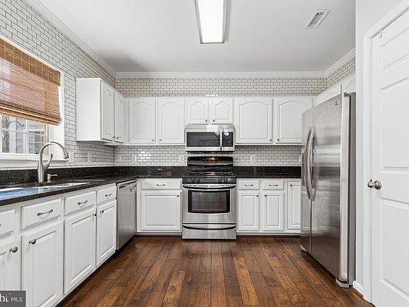 2nd image of 25462 Upper Clubhouse Dr
