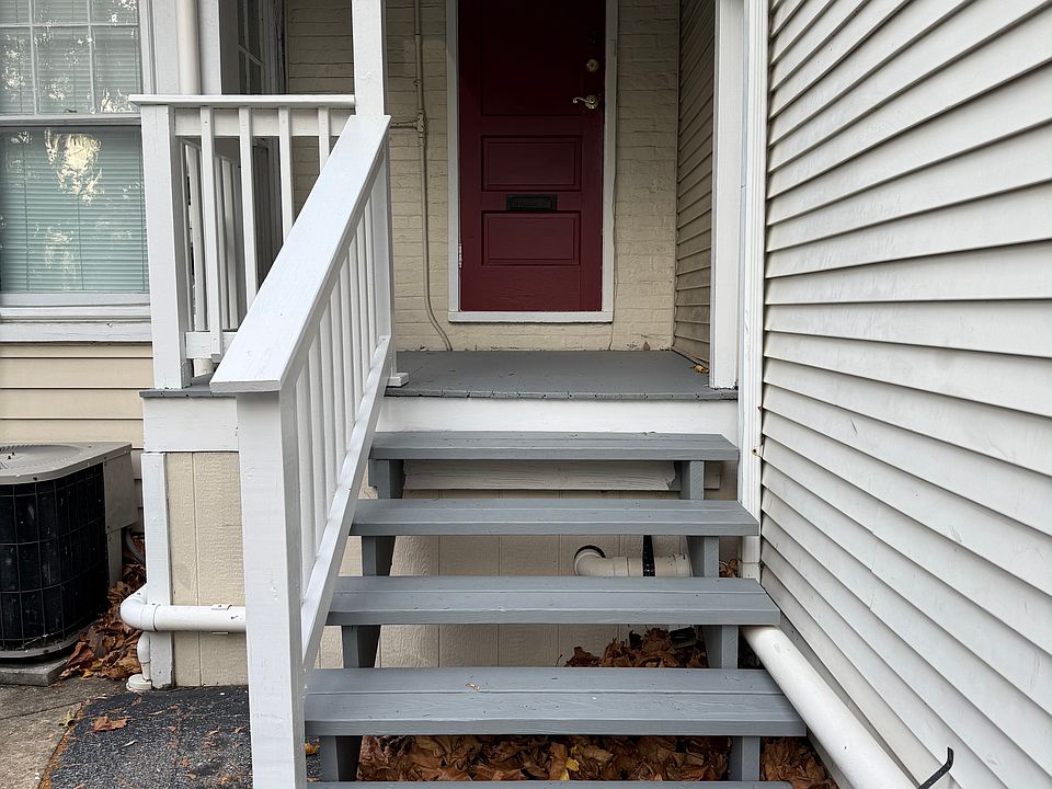 Private Entrance, New Paint