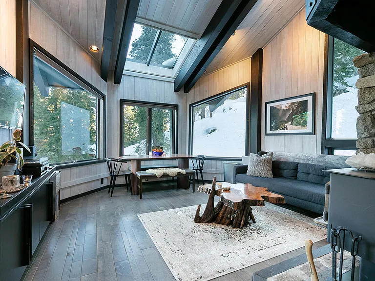 10594 Snowshoe Cir — Photo 57
