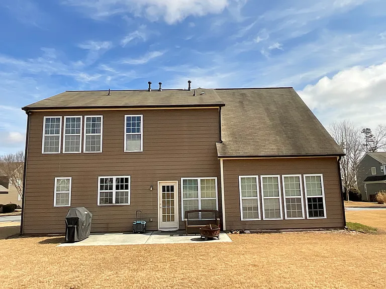 906 Idlewood Dr — Photo 3