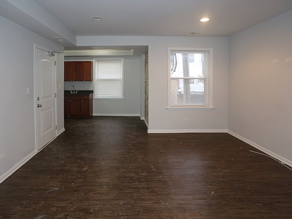 5th image of 7722 N Ashland Ave