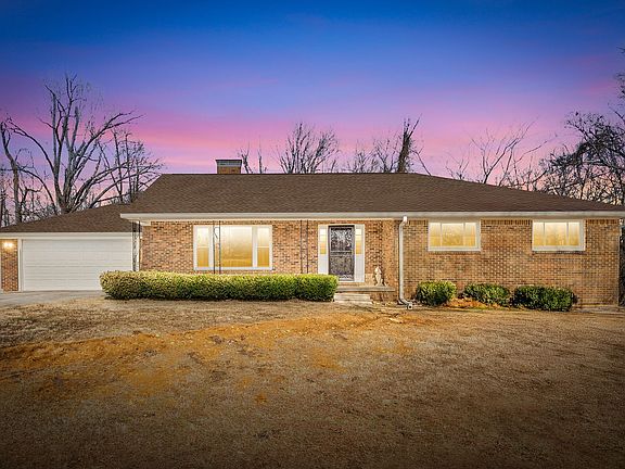 2nd image of 17033 Dawson Rd