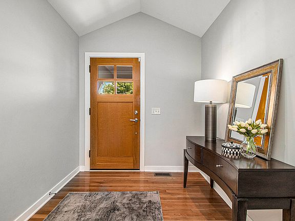 4th image of 2069 Watermark Dr SE