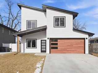 3240 Avenue J, Council Bluffs, IA 51501