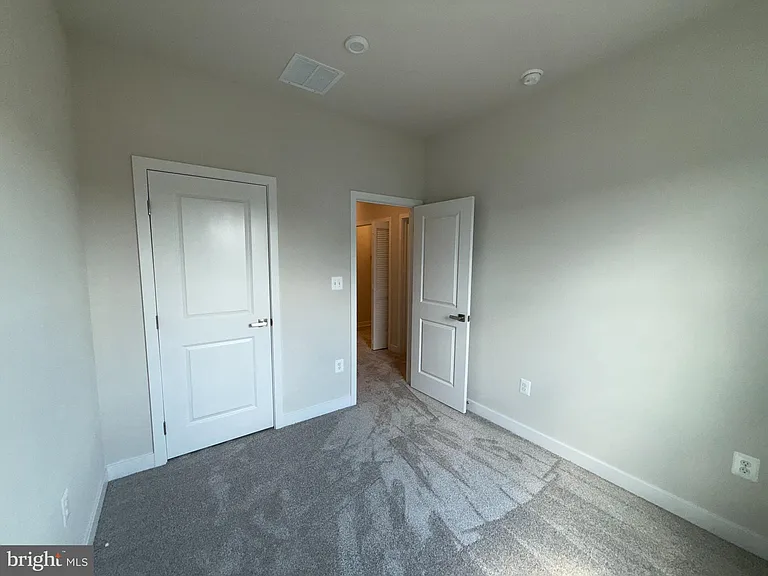 9193 Edenderry Dr — Photo 8