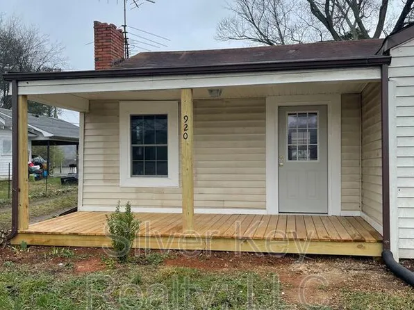 920 E Madison Ave, Athens, TN 37303