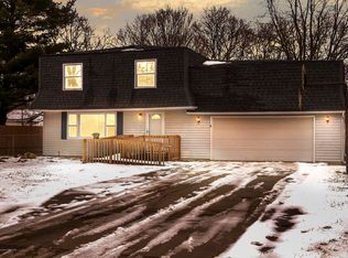 865 S Waverly Rd, Eaton Rapids, MI 48827