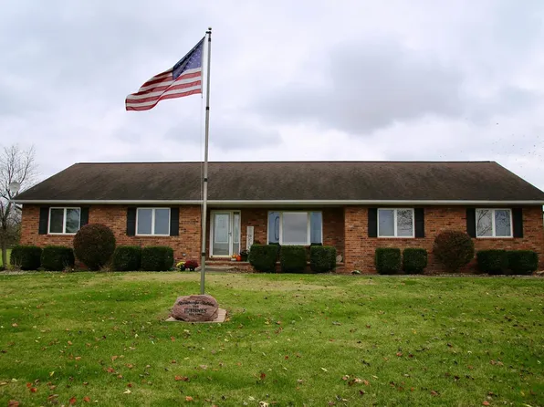 2530 Wesclin Rd, Trenton, IL 62293