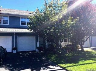 74 Sprucewood Blvd, Central Islip, NY 11722