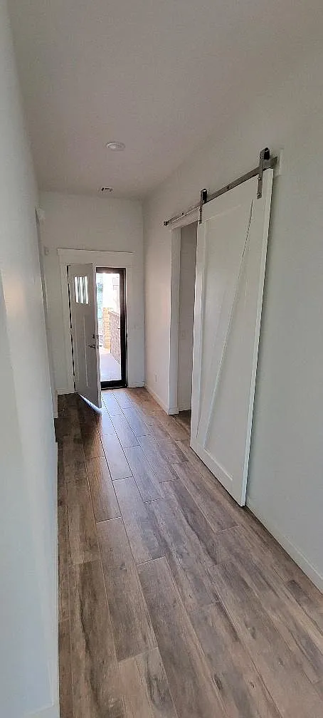 2440 Santa Monica St — Photo 2