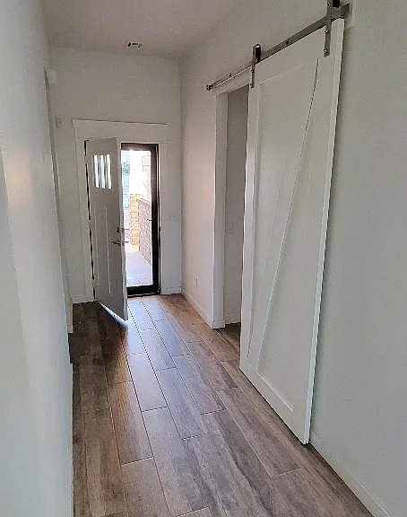 2440 Santa Monica St — Photo 2