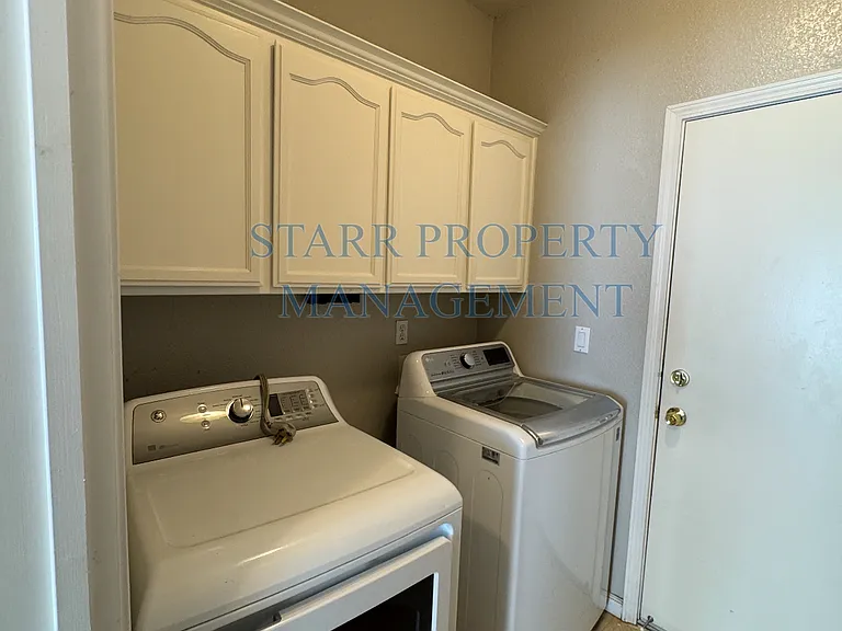 4919 Tyler Ct — Photo 10