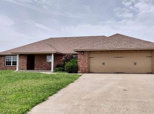 14389 Ranch Acres Dr, Tahlequah, OK 74464