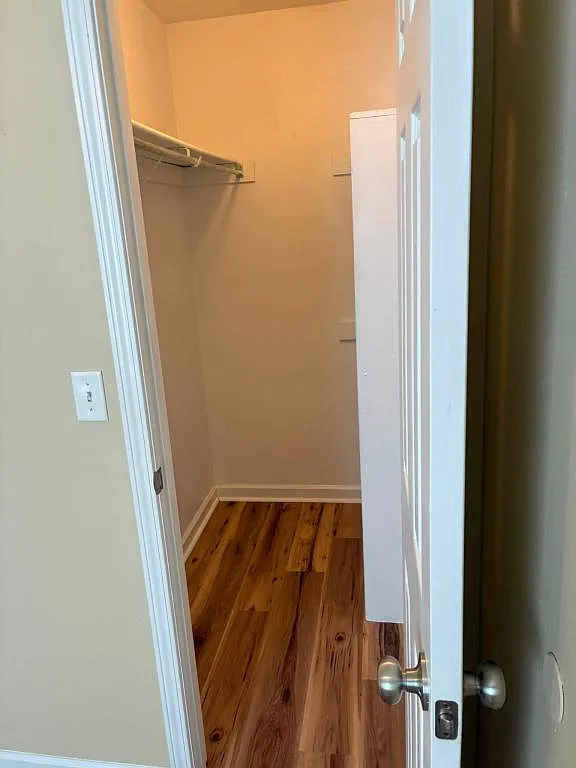 2408 Pleasant Forest Dr — Photo 3