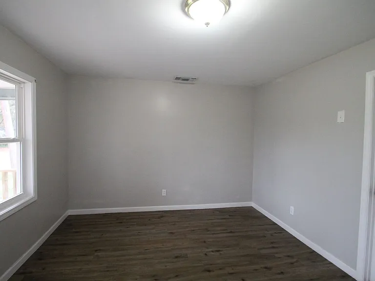 1701 Springdale Rd #C — Photo 3