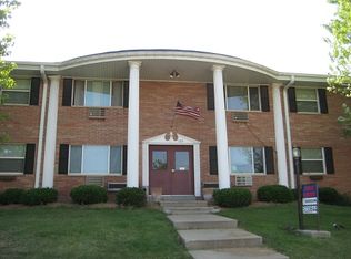 1165 Whiterock Ave #11529384, Waukesha, WI 53186