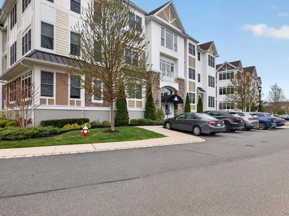 32103 Spruce Pond Circle, Plainview, NY 11803