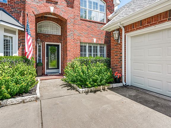 4th image of 1521 Briar Meadow Dr
