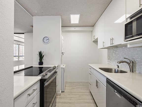 3rd image of 2100 Date St APT 706