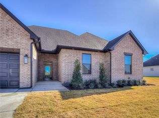 9490 Treviso Trl, Edmond, OK 73034