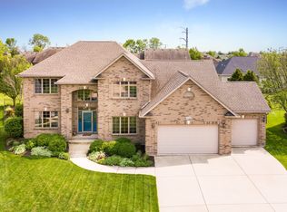 1040 Wellington Ct, Sycamore, IL 60178