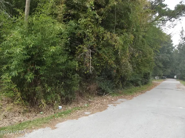 10 Poplar Street, Wallace, NC 28466