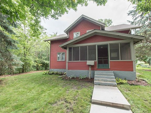 2nd image of 301 Harrison Ave S