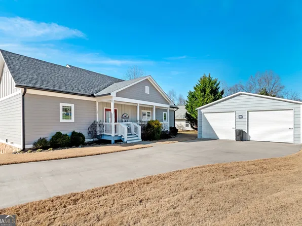 18 Shady Grove Ln, Blue Ridge, GA 30513