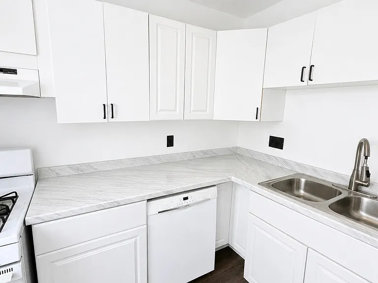 309 Terrace Ave #14 — Photo 11