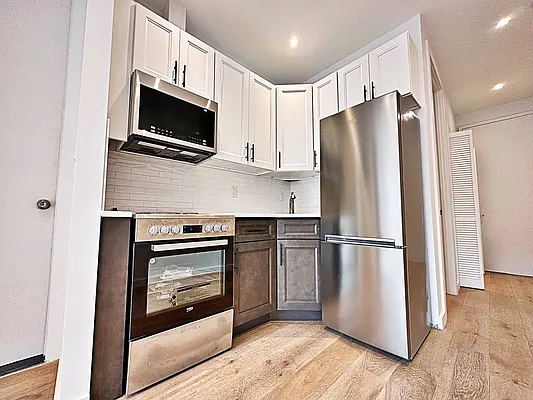 Rented by Brooklyn Property Group LLC | media 26